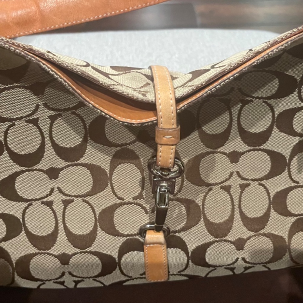 Vintage Y2K Coach Signature C Hamptons Canvas Hobo – Excellent Condition